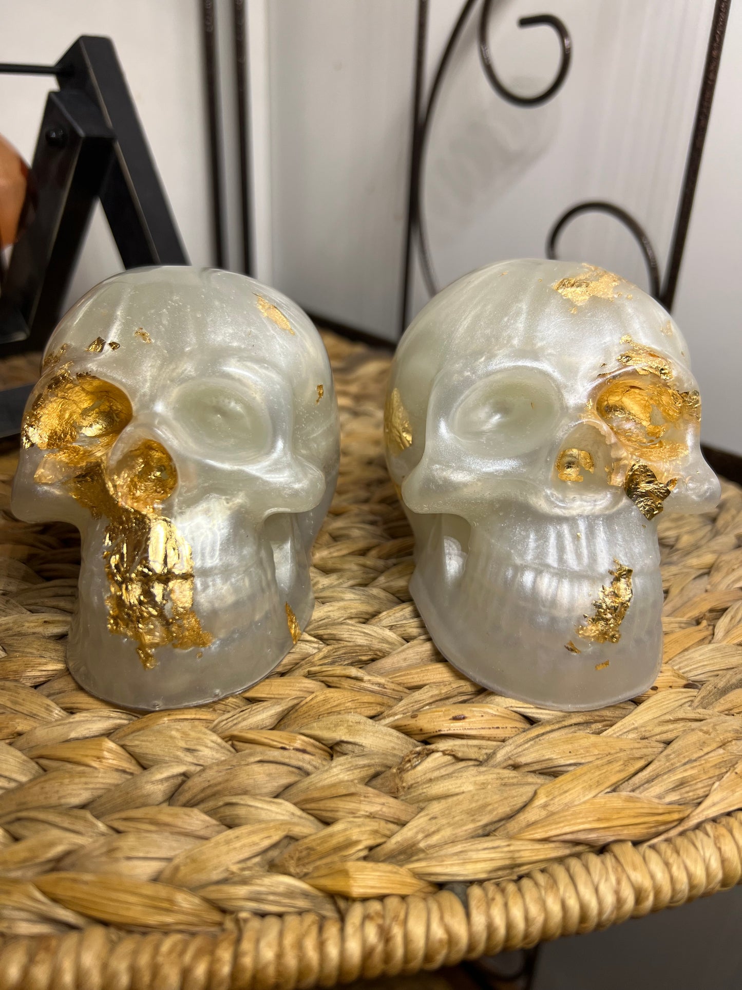 Champagne skulls